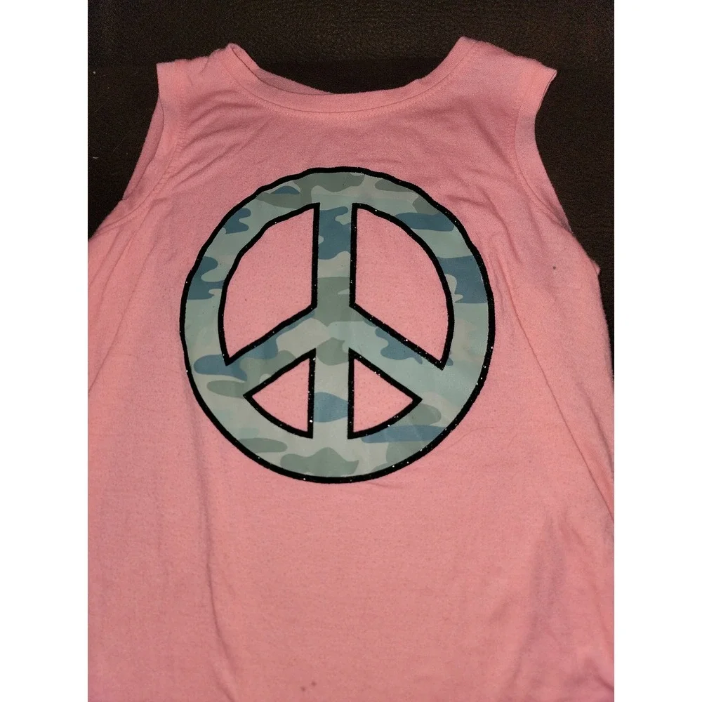 Justice camo‎ peace sign top and shorts size 8